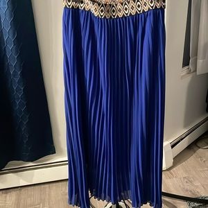 Pleated tribal waistband skirt